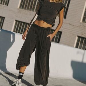 Free people hot shot crossover set in Black